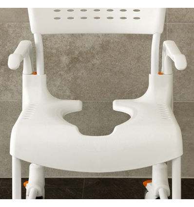 Assise de la chaise de douche verte Etac Clean à hauteur fixe