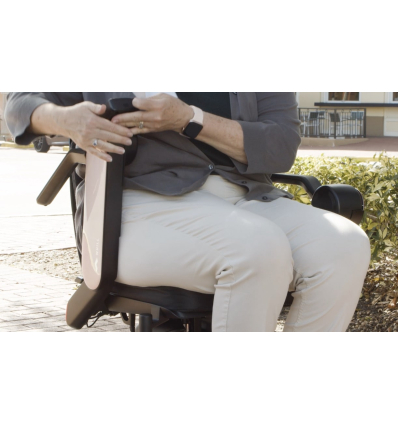 Accoudoirs escamotables pour fauteuil roulant électrique Whill Model C