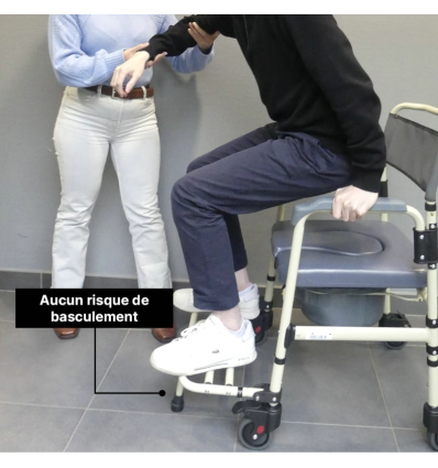 Chaise percée à roulettes pliante Sardaigne anti basculement