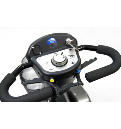 Guidon Delta du scooter électrique 4 roues Sterling Sapphire 2