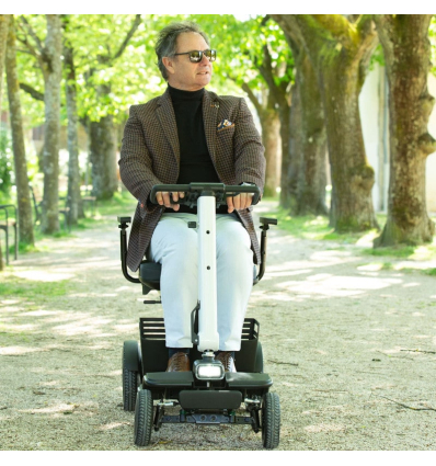 Scooter senior 4 roues Whill Model R