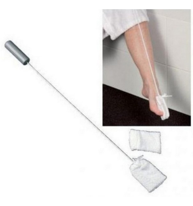 Brosse à long manche orteils