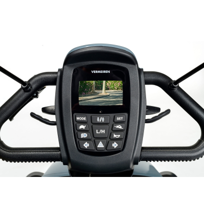 Scooter 4 roues électrique handicapé PMR Kuarz Vermeiren avec caméra de recul