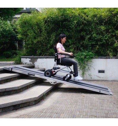 Rampe d'accès PMR pliable Ergo Easy pour fauteuil roulant