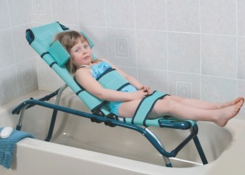 Faciliter la toilette d'un enfant en situation de handicap