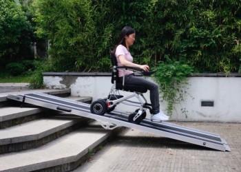 Guide d'achat : Comment choisir sa rampe d'accès PMR ?